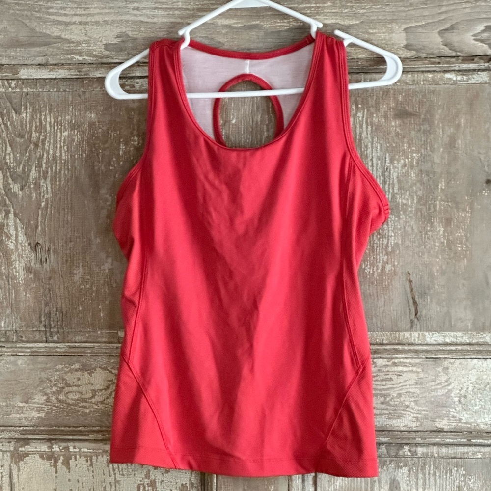Danskin tank sports bra